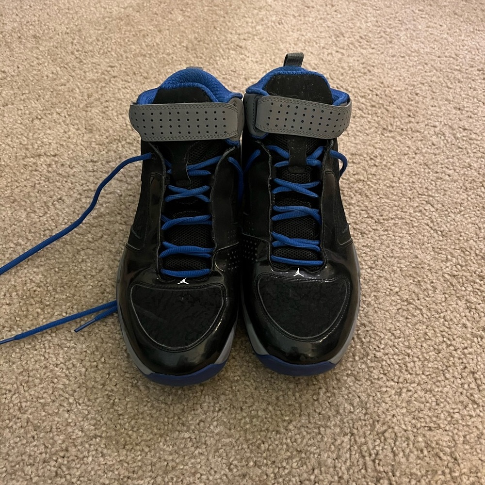 Jordan size 10.5 black, grey, & royal mid top basketball sneakers